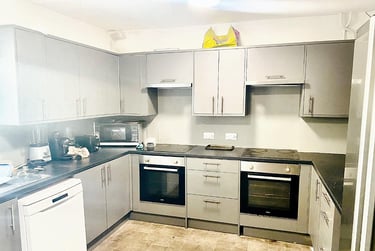 8 bed house, Addison Road, North Hill, Plymouth, PL48LL - Image 2